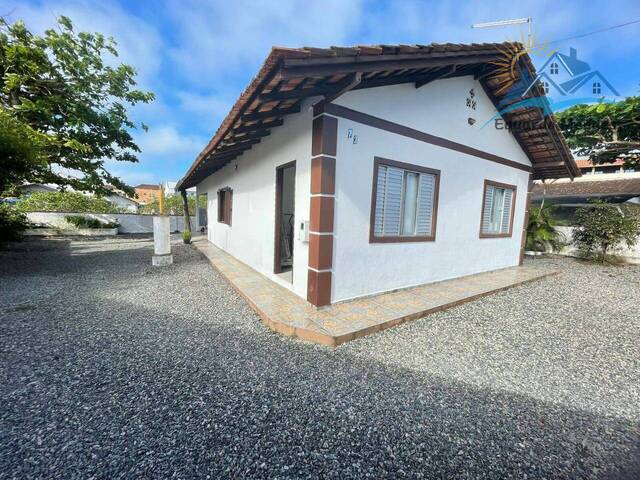 #33 - Casa para Venda em Balneário Barra do Sul - SC