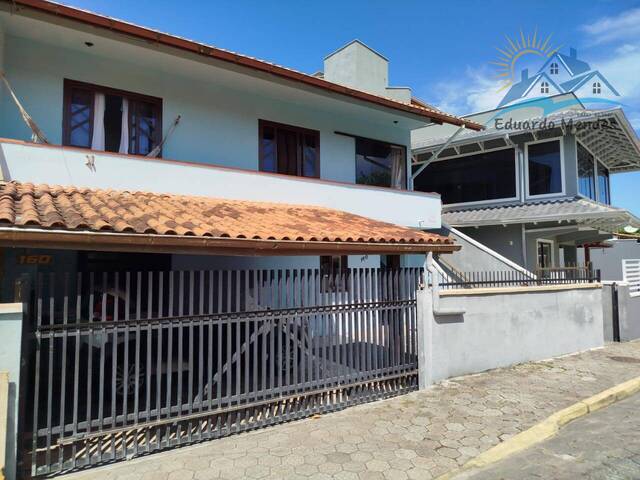 #64 - Casa para Venda em Balneário Barra do Sul - SC