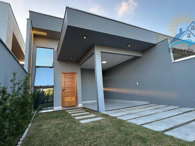 #83 - Casa para Venda em Balneário Barra do Sul - SC