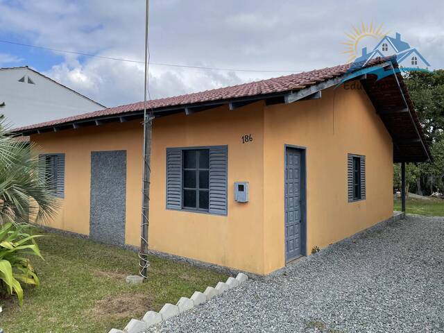 #88 - Casa para Venda em Balneário Barra do Sul - SC