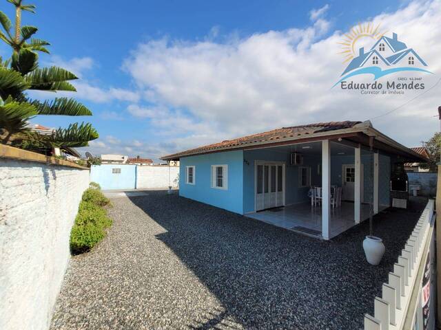 #96 - Casa para Venda em Balneário Barra do Sul - SC