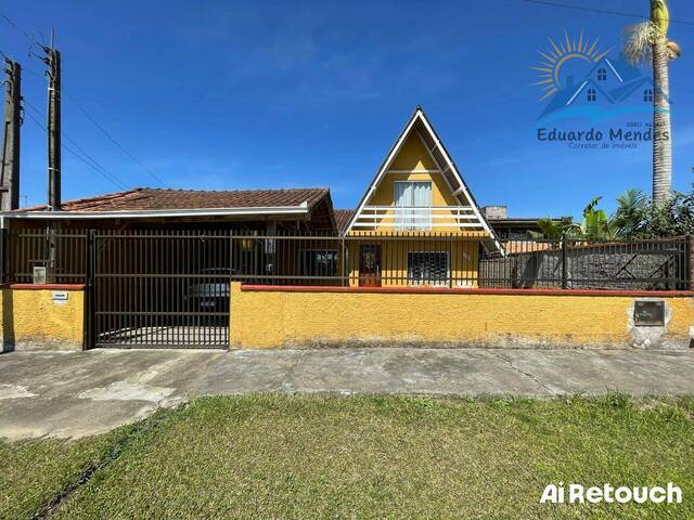 #99 - Casa para Venda em Balneário Barra do Sul - SC