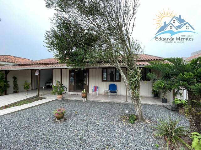 #100 - Casa para Venda em Balneário Barra do Sul - SC