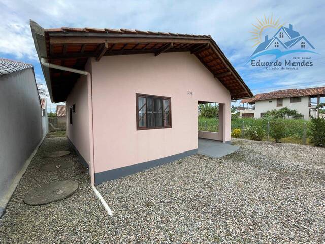 #101 - Casa para Venda em Balneário Barra do Sul - SC