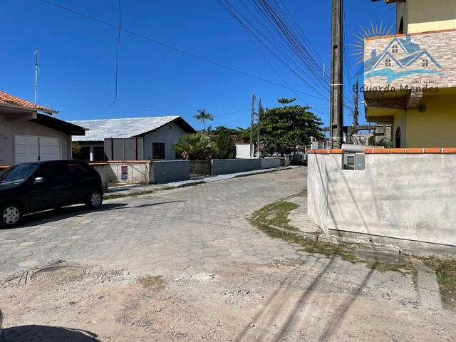 #105 - Casa para Venda em Balneário Barra do Sul - SC
