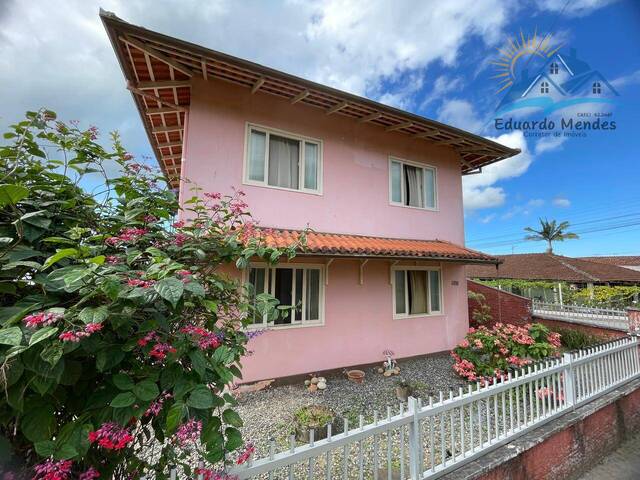 #110 - Casa para Venda em Balneário Barra do Sul - SC