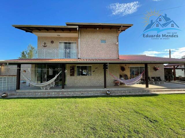 #123 - Casa para Venda em Balneário Barra do Sul - SC