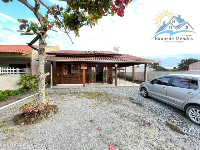 #125 - Casa para Venda em Balneário Barra do Sul - SC