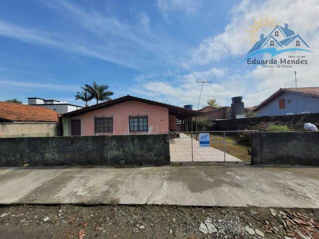 #150 - Casa para Venda em Balneário Barra do Sul - SC