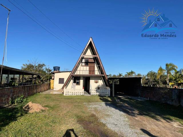 #153 - Casa para Venda em Balneário Barra do Sul - SC